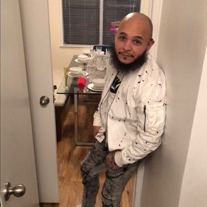 Meet your Posher, Jose